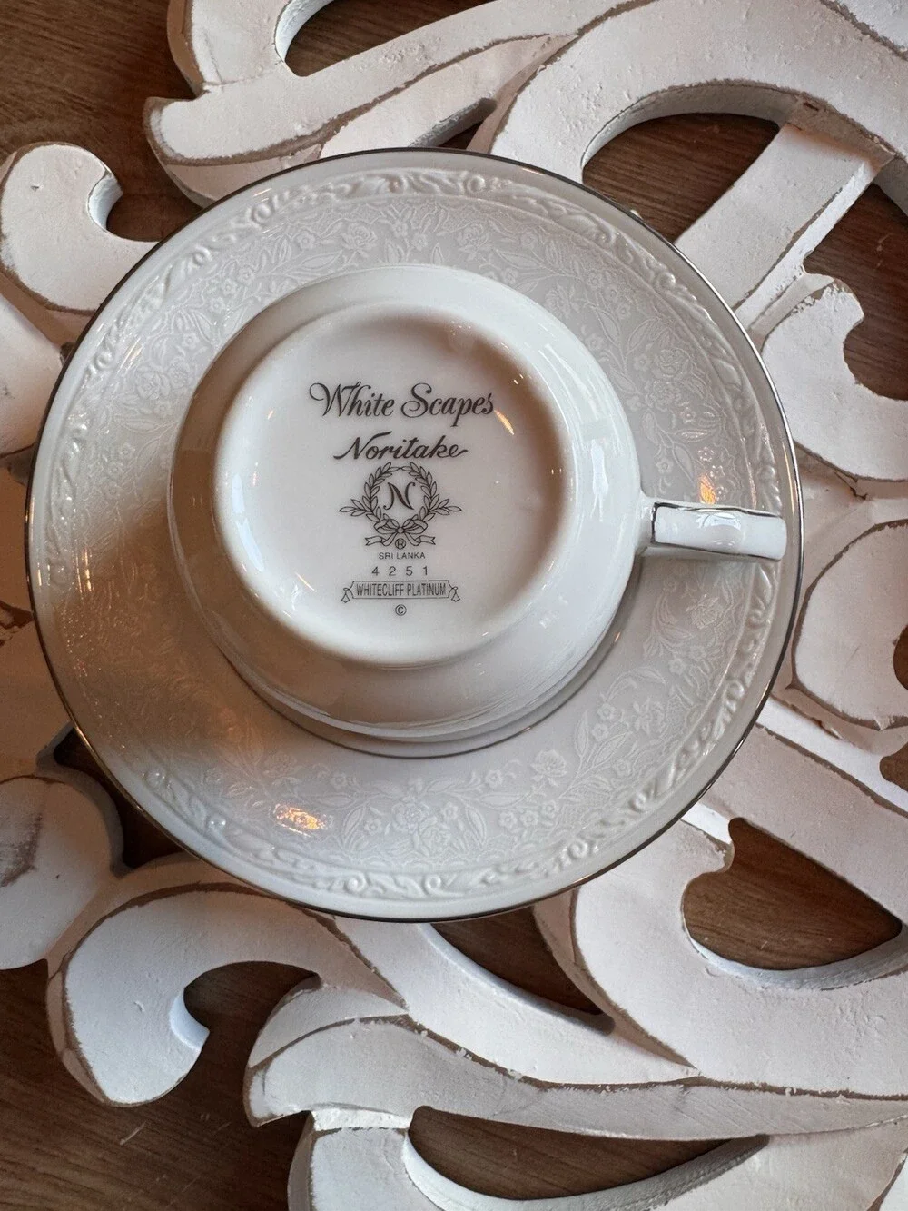 Nortake Whitescapes White Cliff Platinum 5 Pc Coffee Tea Cup With Saucers